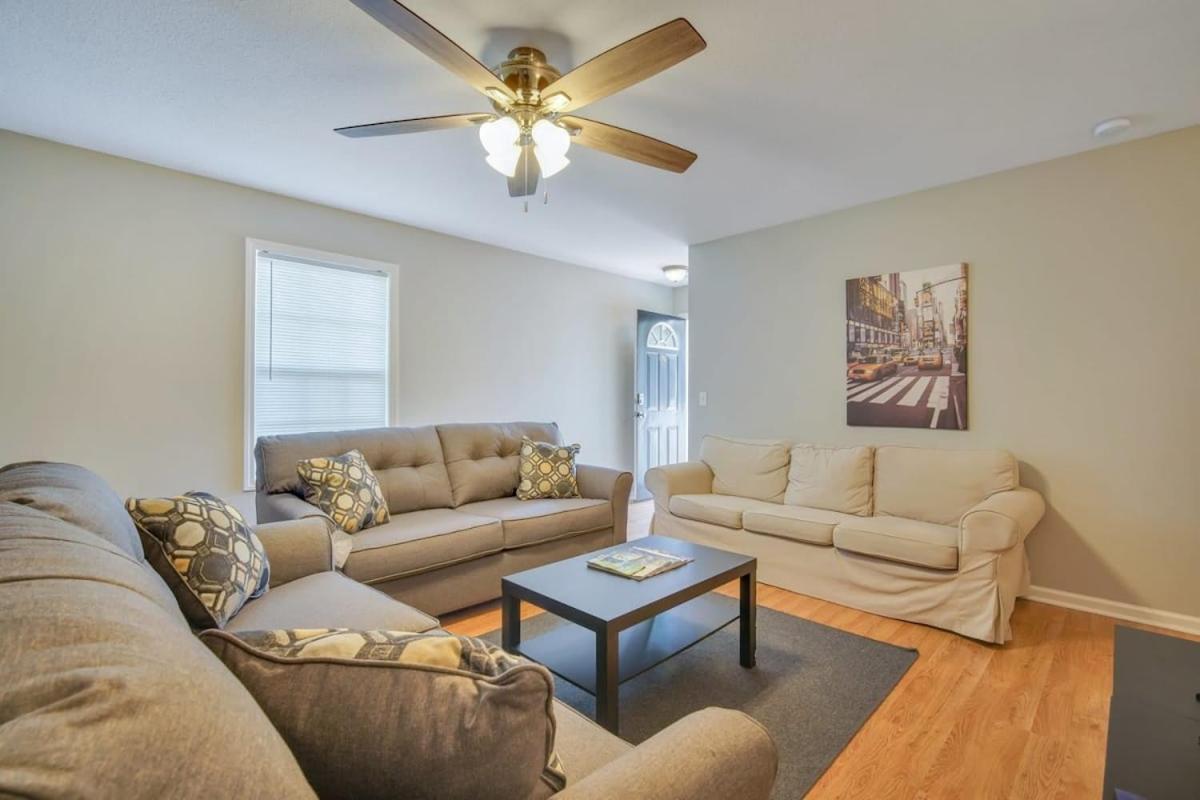 Charming Gray Home- 5 Mins From Gsu! Statesboro Exterior foto